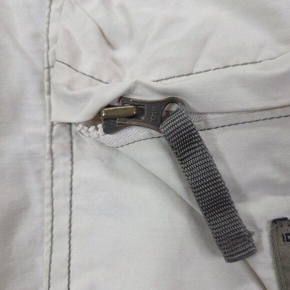 Old Navy Shorts Mens 34 Khaki Beige Cargo Outdoors Utility Belted Baggy VTG  Y2k - Picture 4 of 10